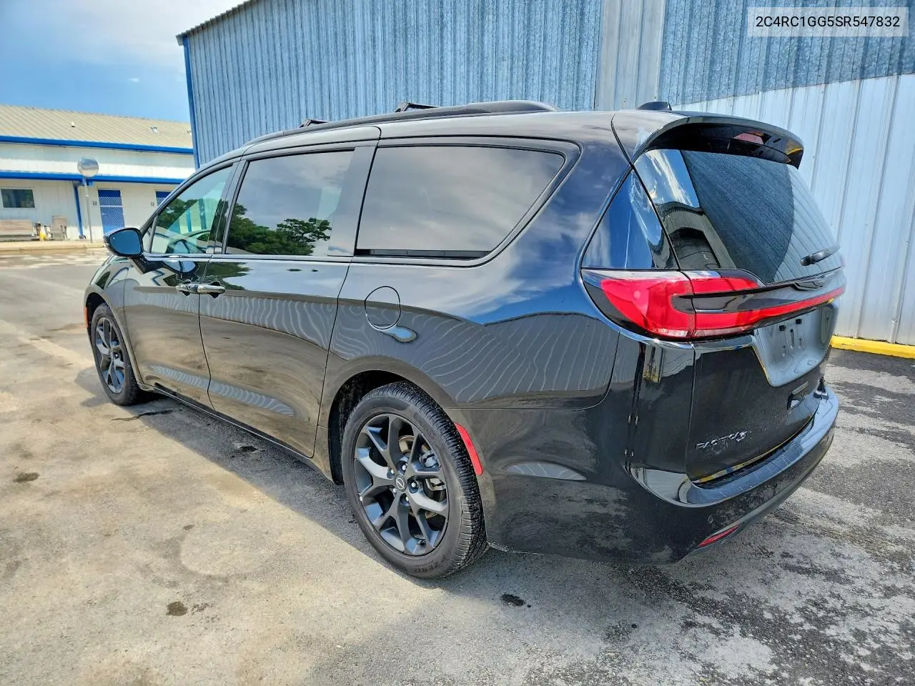 2025 Chrysler Pacifica Limited VIN: 2C4RC1GG5SR547832 Lot: 60093156