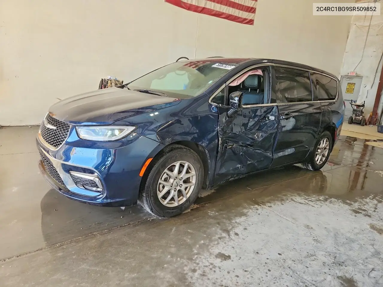 2025 Chrysler Pacifica Select VIN: 2C4RC1BG9SR509852 Lot: 61179746