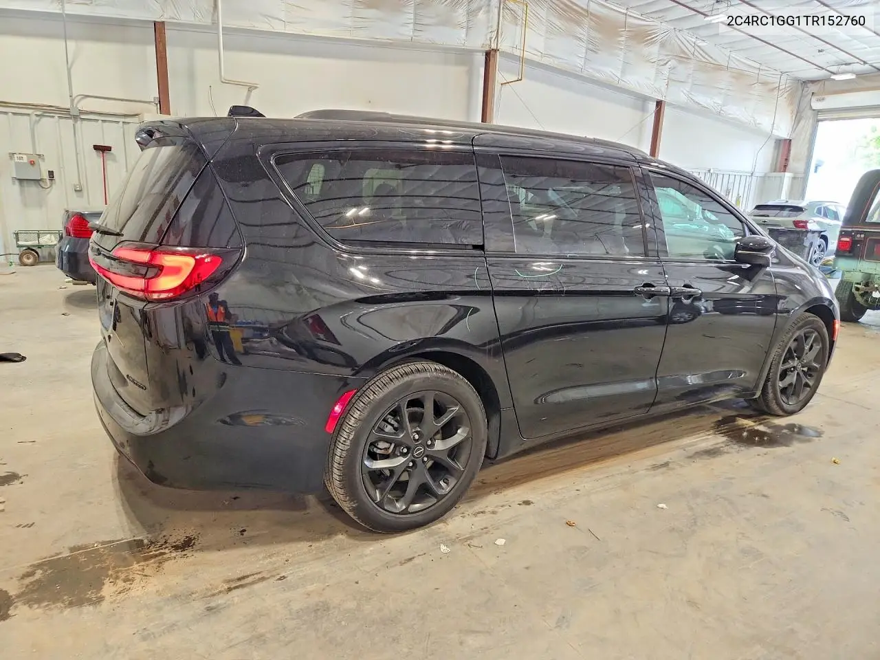 2026 Chrysler Pacifica Limited VIN: 2C4RC1GG1TR152760 Lot: 61894366