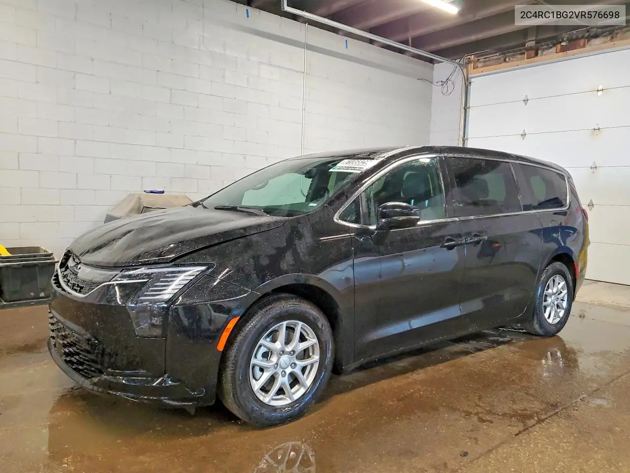 2027 Chrysler Pacifica Select VIN: 2C4RC1BG2VR576698 Lot: 61868296