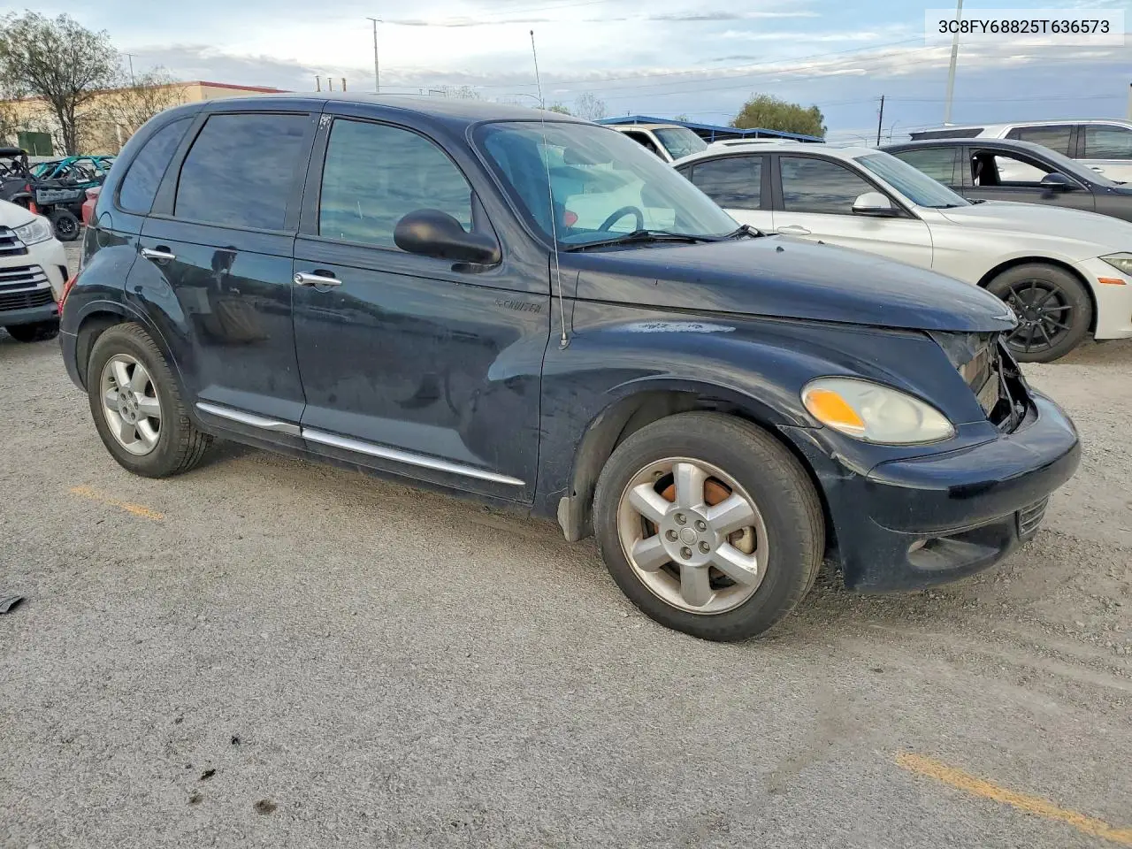 2005 Chrysler Pt Cruiser Limited VIN: 3C8FY68825T636573 Lot: 61048206