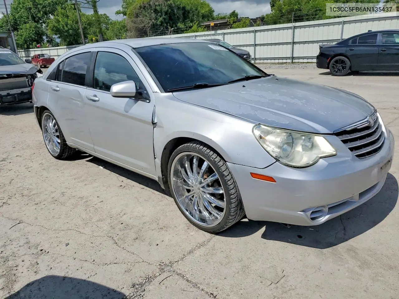 2010 Chrysler Sebring Limited VIN: 1C3CC5FB6AN135437 Lot: 55727216