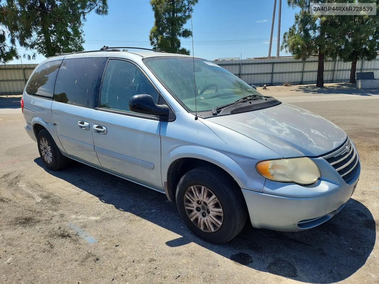 2006 Chrysler Town & Country Lx VIN: 2A4GP44RX6R728539 Lot: 61714956