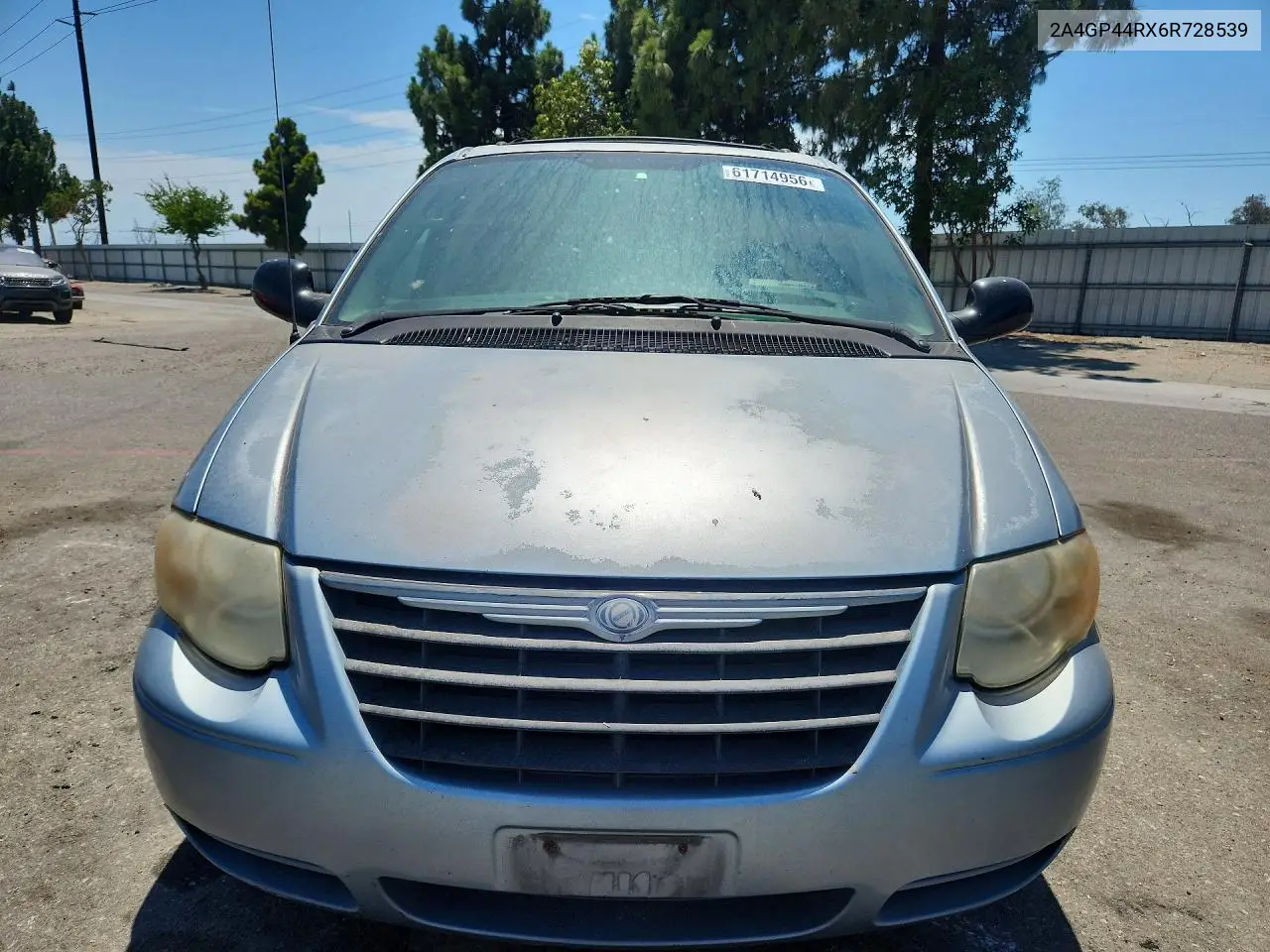 2006 Chrysler Town & Country Lx VIN: 2A4GP44RX6R728539 Lot: 61714956