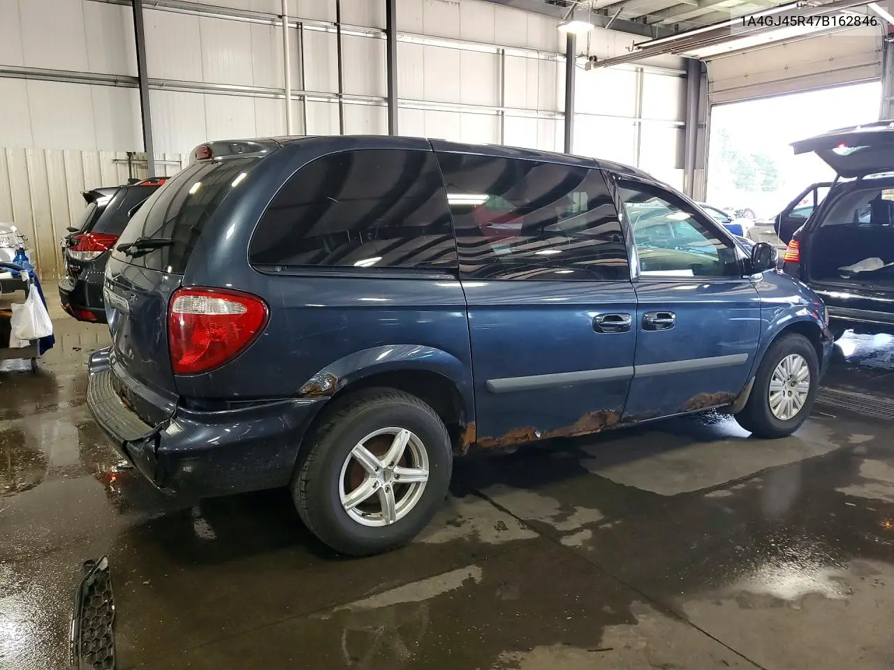2007 Chrysler Town & Country Lx VIN: 1A4GJ45R47B162846 Lot: 61714356