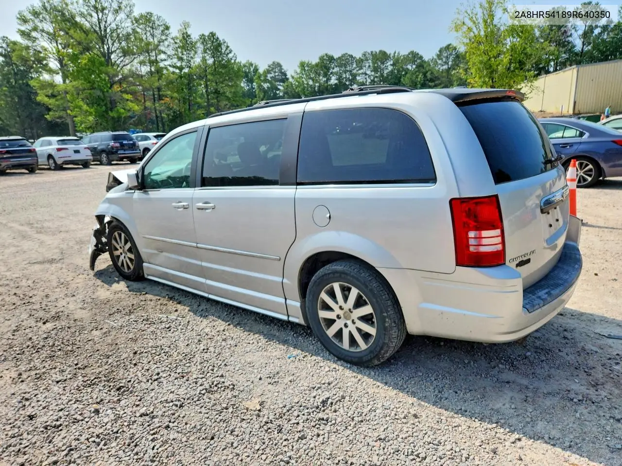 2009 Chrysler Town & Country Touring VIN: 2A8HR54189R640350 Lot: 61009026