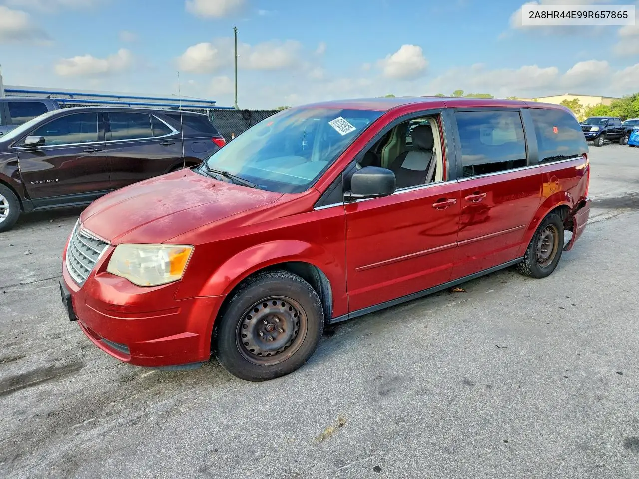 2009 Chrysler Town & Country Lx VIN: 2A8HR44E99R657865 Lot: 61752636