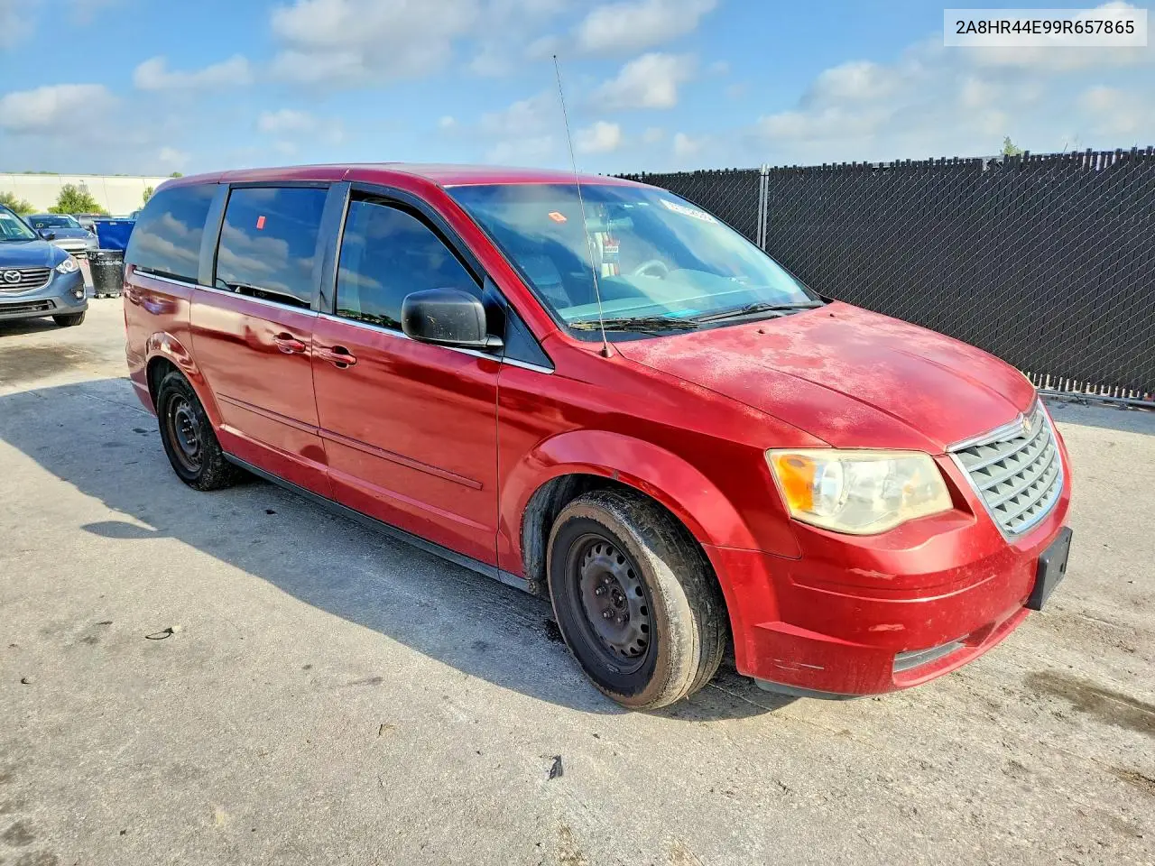 2009 Chrysler Town & Country Lx VIN: 2A8HR44E99R657865 Lot: 61752636