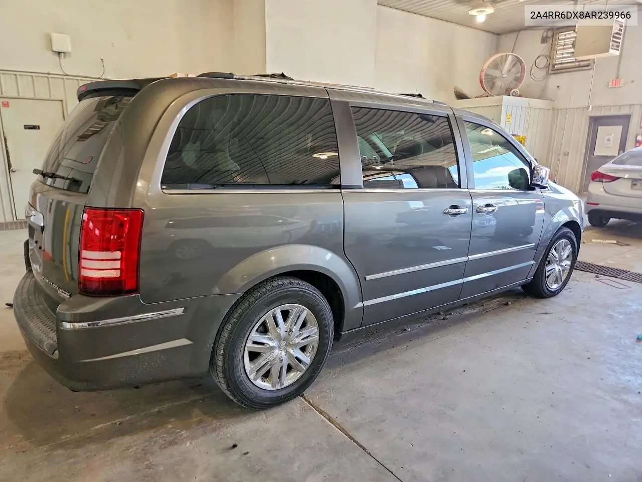 2010 Chrysler Town & Country Limited VIN: 2A4RR6DX8AR239966 Lot: 60086996