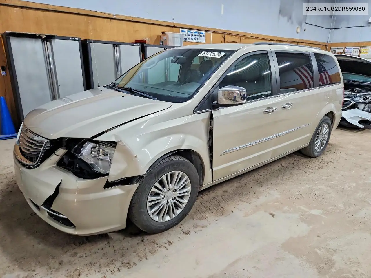 2013 Chrysler Town & Country Touring L VIN: 2C4RC1CG2DR659030 Lot: 61470556