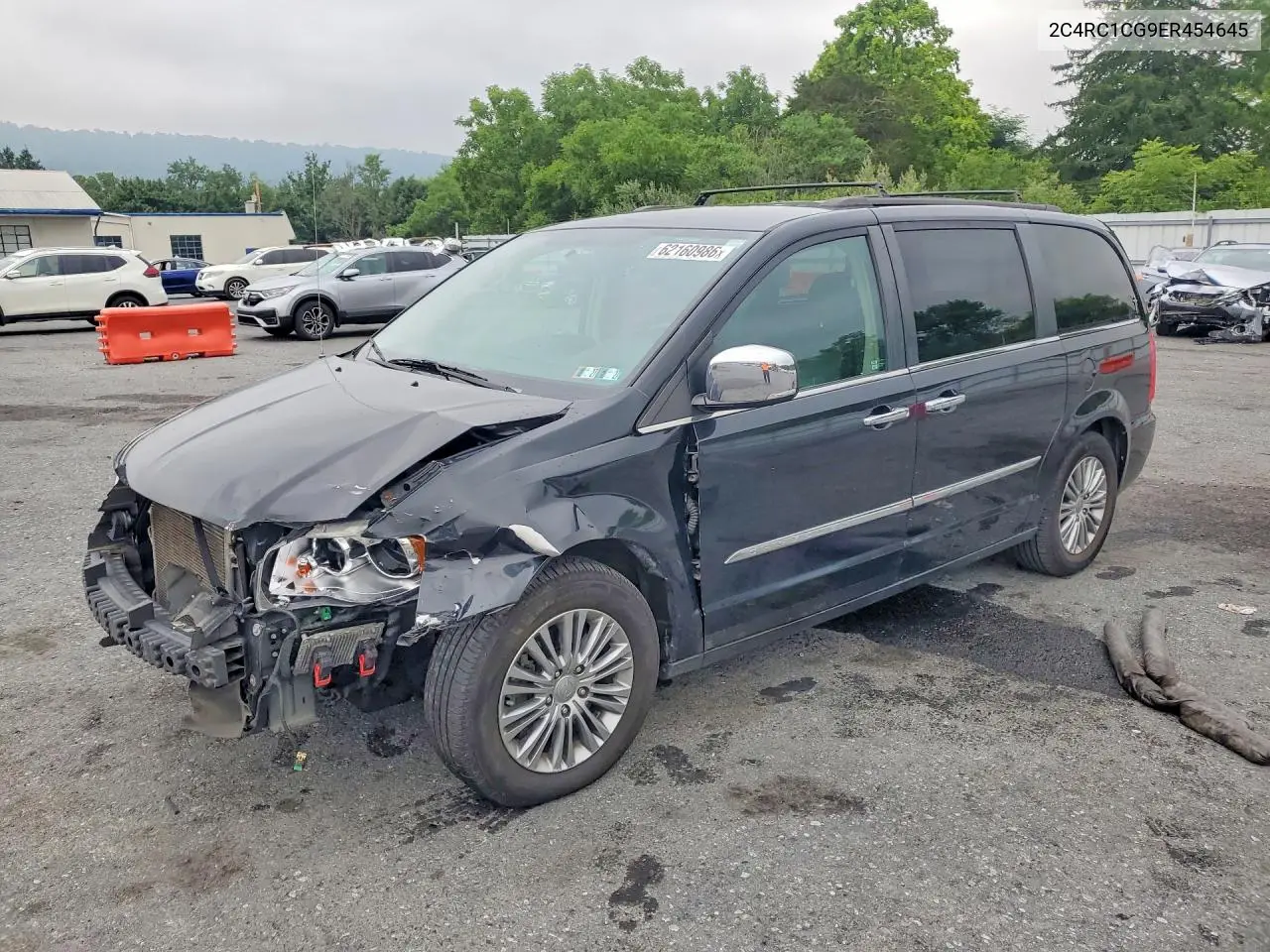 2014 Chrysler Town & Country Touring L VIN: 2C4RC1CG9ER454645 Lot: 62160986