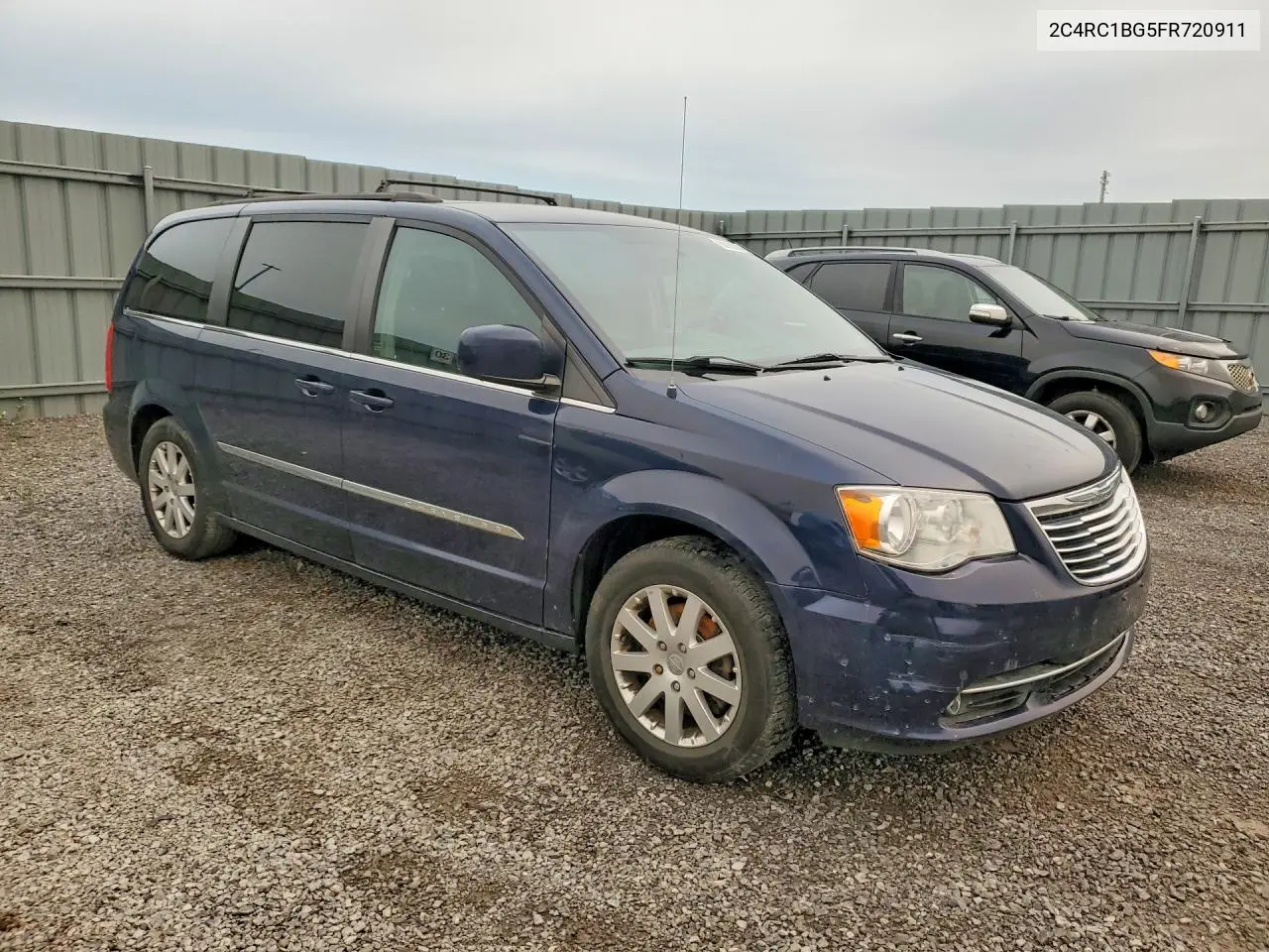 2015 Chrysler Town & Country Touring VIN: 2C4RC1BG5FR720911 Lot: 60898396
