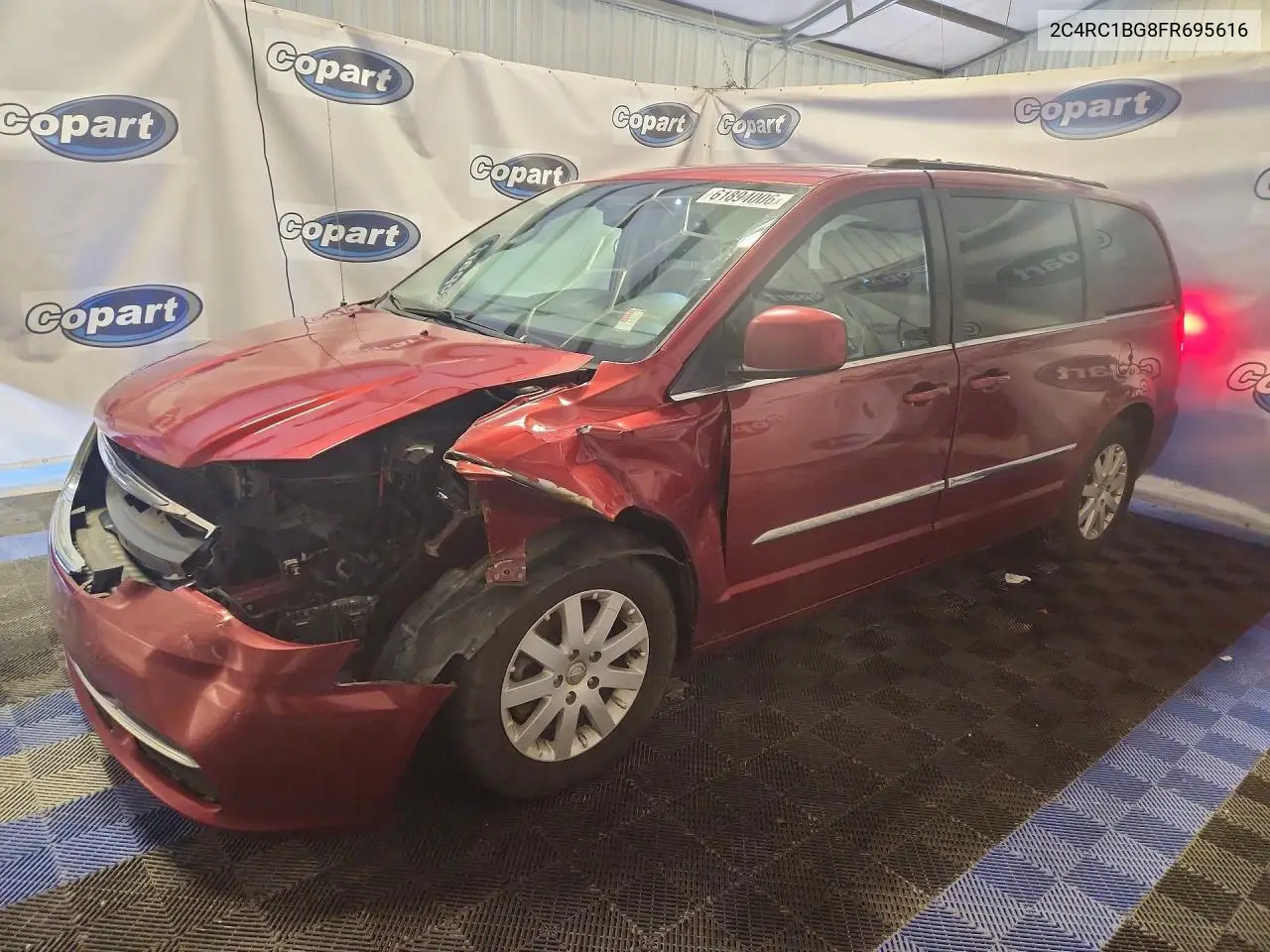 2015 Chrysler Town & Country Touring VIN: 2C4RC1BG8FR695616 Lot: 61894006