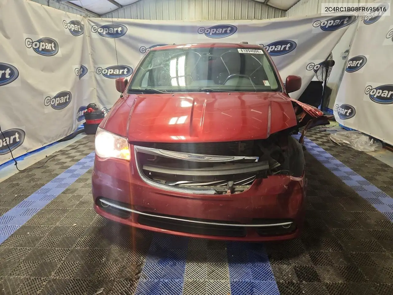 2015 Chrysler Town & Country Touring VIN: 2C4RC1BG8FR695616 Lot: 61894006