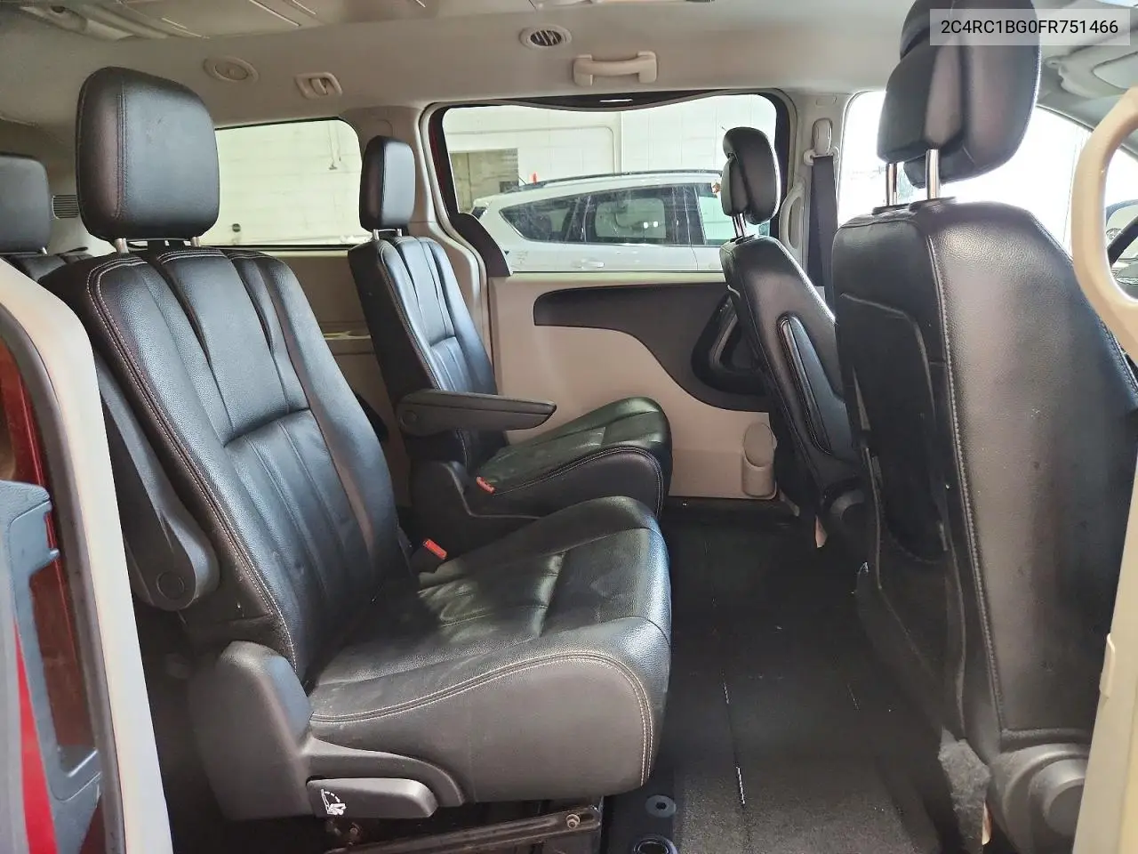 2015 Chrysler Town & Country Touring VIN: 2C4RC1BG0FR751466 Lot: 62037676