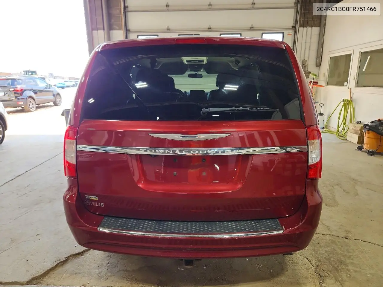 2015 Chrysler Town & Country Touring VIN: 2C4RC1BG0FR751466 Lot: 62037676