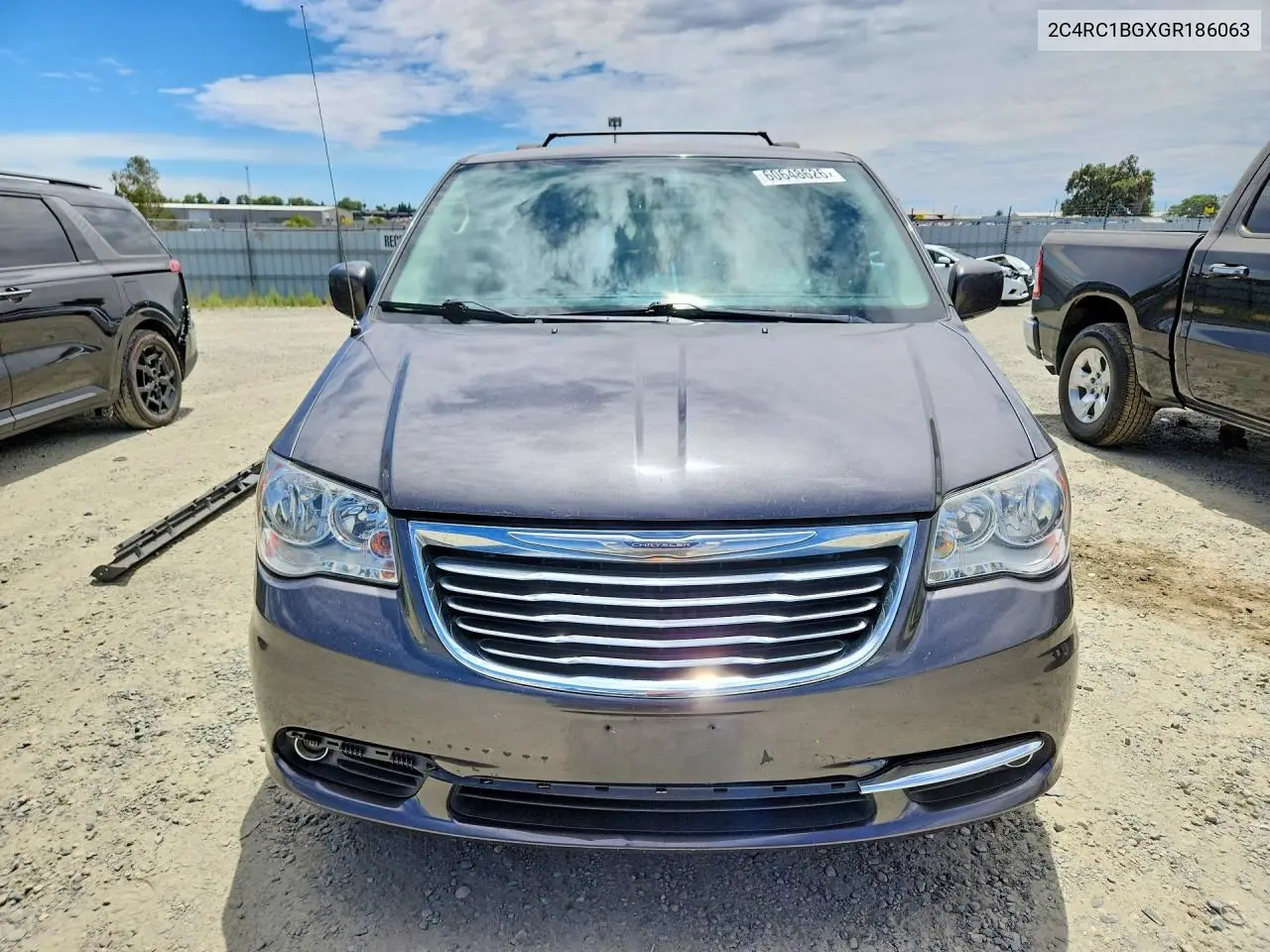 2016 Chrysler Town & Country Touring VIN: 2C4RC1BGXGR186063 Lot: 60648626