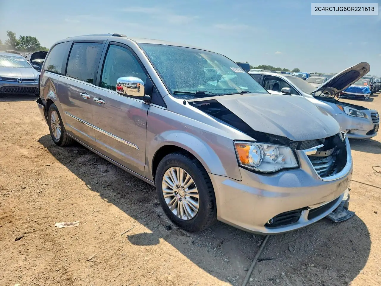 2016 Chrysler Town & Country Limited VIN: 2C4RC1JG6GR221618 Lot: 61124196