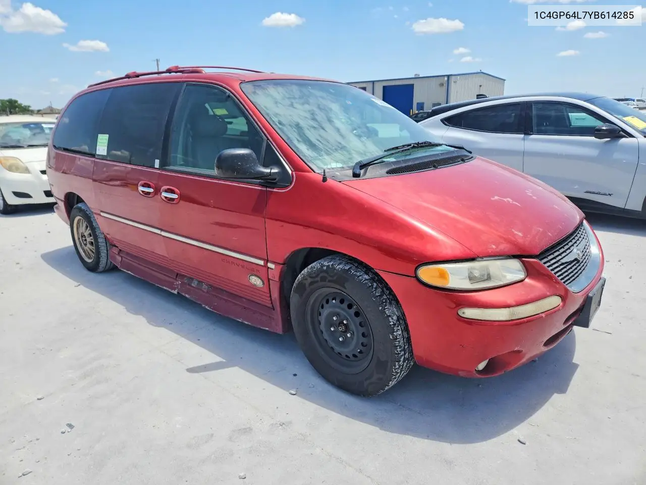 2000 Chrysler Town & Country Limited VIN: 1C4GP64L7YB614285 Lot: 59882626