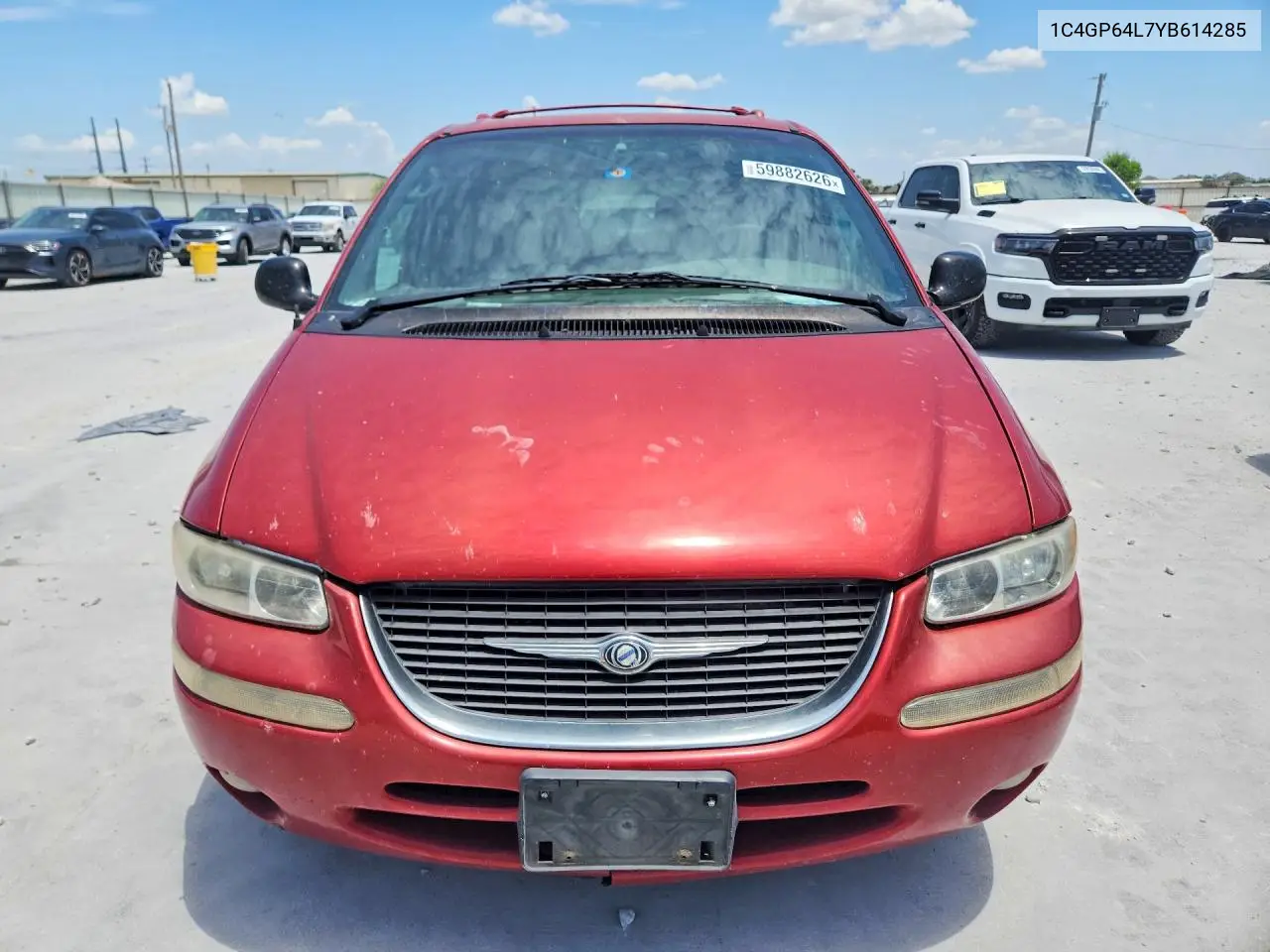 2000 Chrysler Town & Country Limited VIN: 1C4GP64L7YB614285 Lot: 59882626