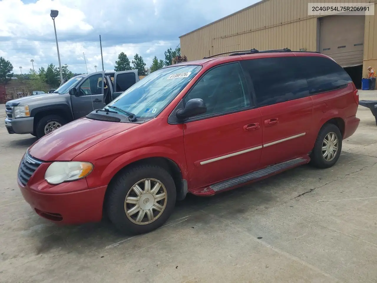 2005 Chrysler Town & Country Touring VIN: 2C4GP54L75R206991 Lot: 61380126
