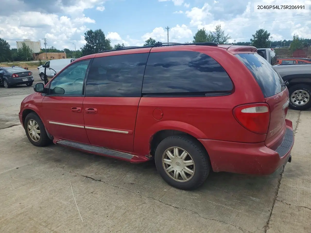 2005 Chrysler Town & Country Touring VIN: 2C4GP54L75R206991 Lot: 61380126
