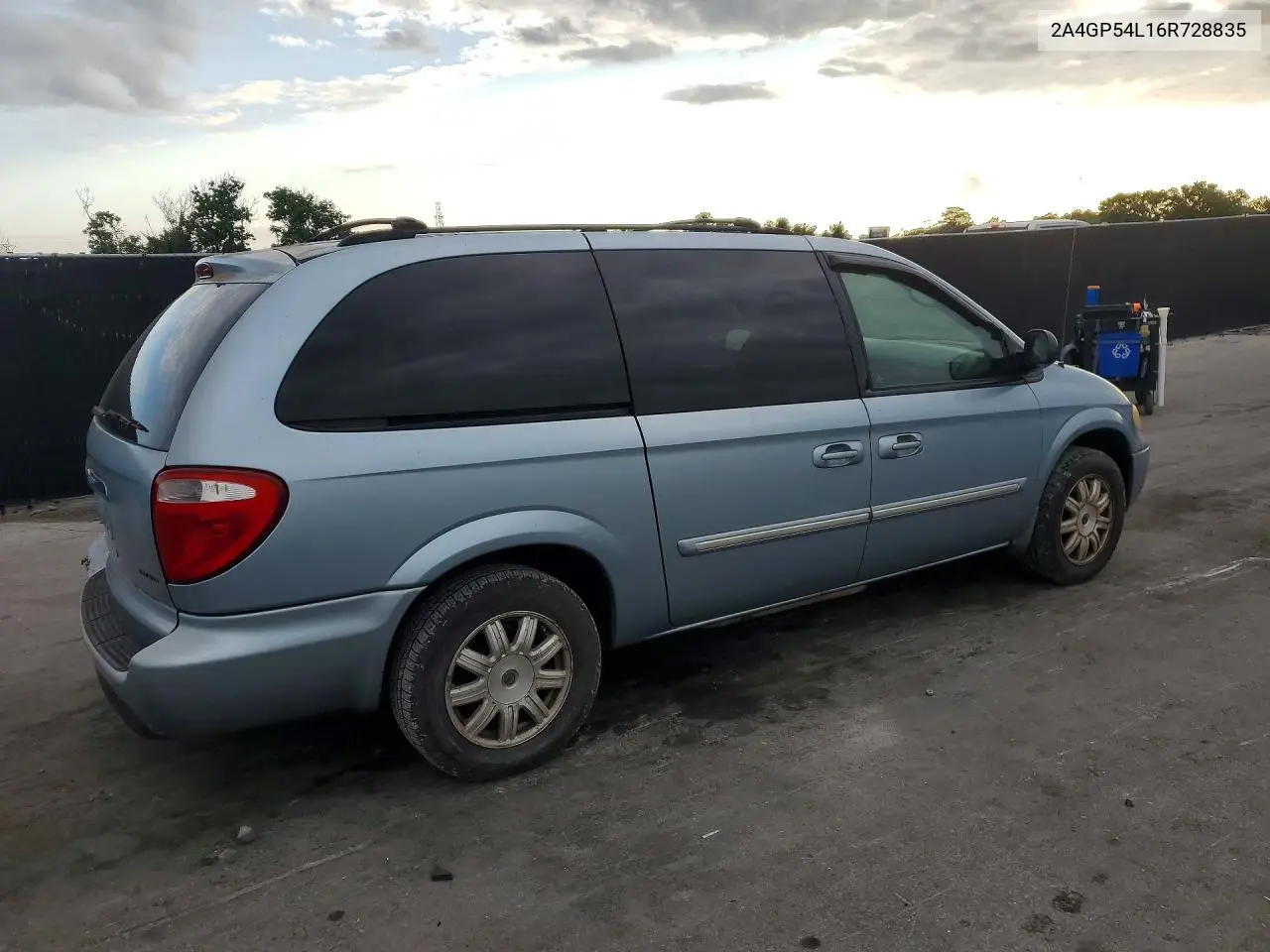 2006 Chrysler Town & Country Touring VIN: 2A4GP54L16R728835 Lot: 57009316