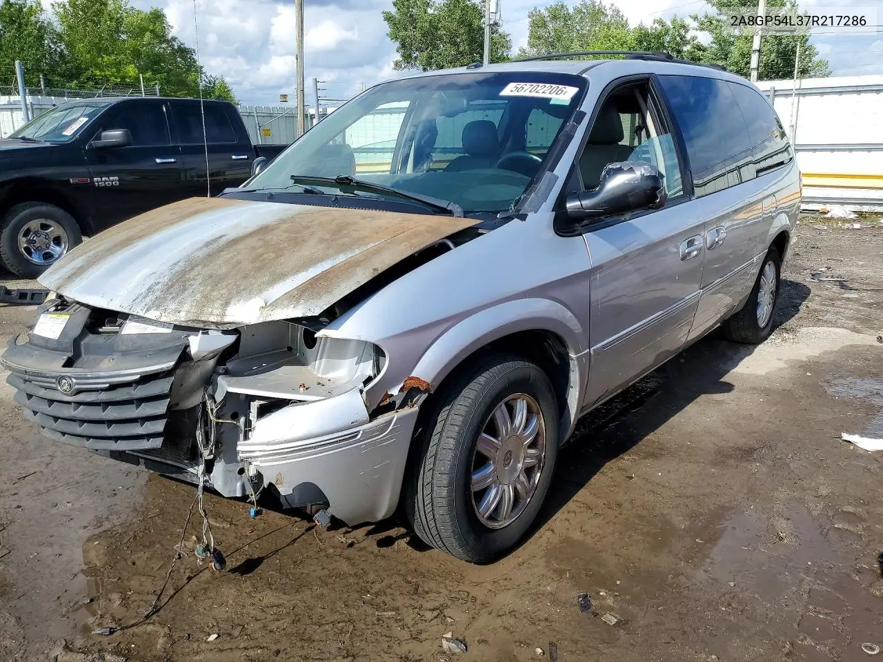 2007 Chrysler Town & Country Touring VIN: 2A8GP54L37R217286 Lot: 56702206