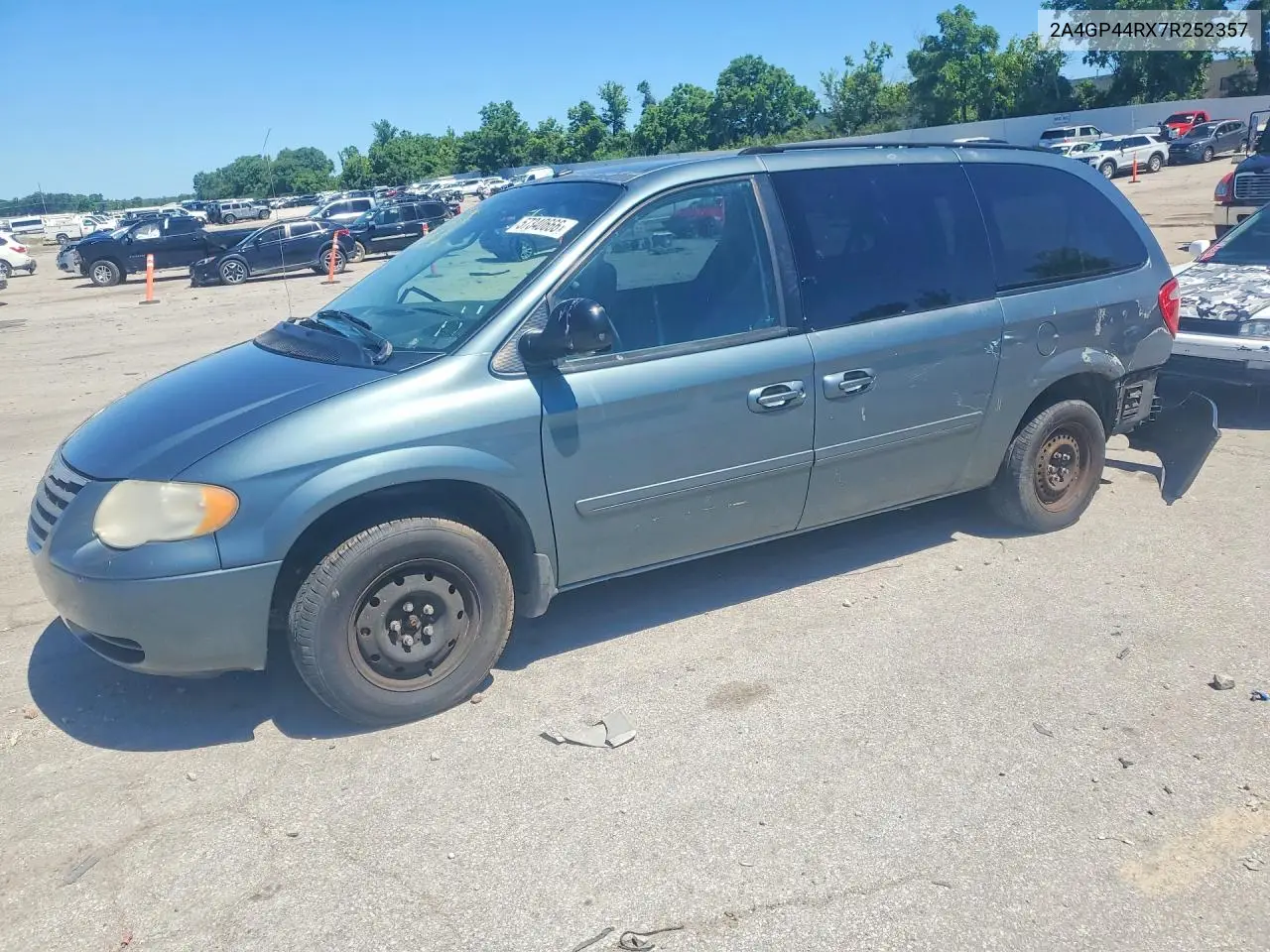 2007 Chrysler Town & Country Lx VIN: 2A4GP44RX7R252357 Lot: 57340666
