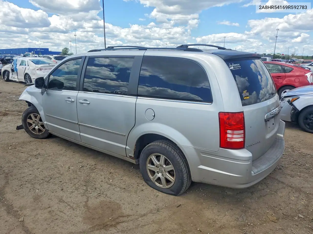 2009 Chrysler Town & Country Touring VIN: 2A8HR54169R592783 Lot: 58062856