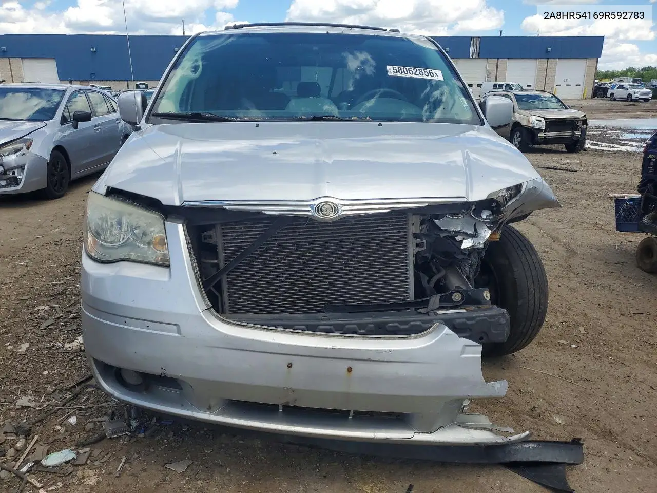 2009 Chrysler Town & Country Touring VIN: 2A8HR54169R592783 Lot: 58062856