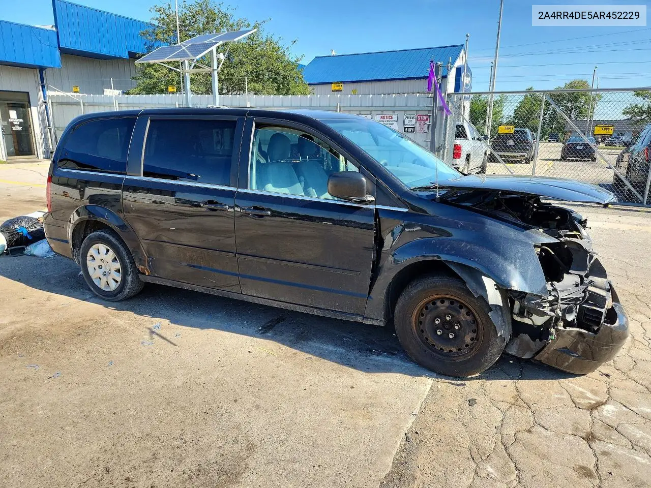 2010 Chrysler Town & Country Lx VIN: 2A4RR4DE5AR452229 Lot: 59714356