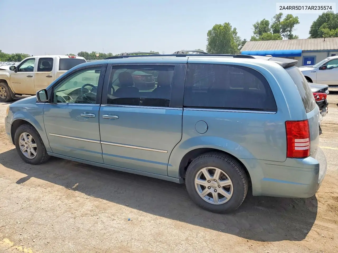 2010 Chrysler Town & Country Touring VIN: 2A4RR5D17AR235574 Lot: 61709306
