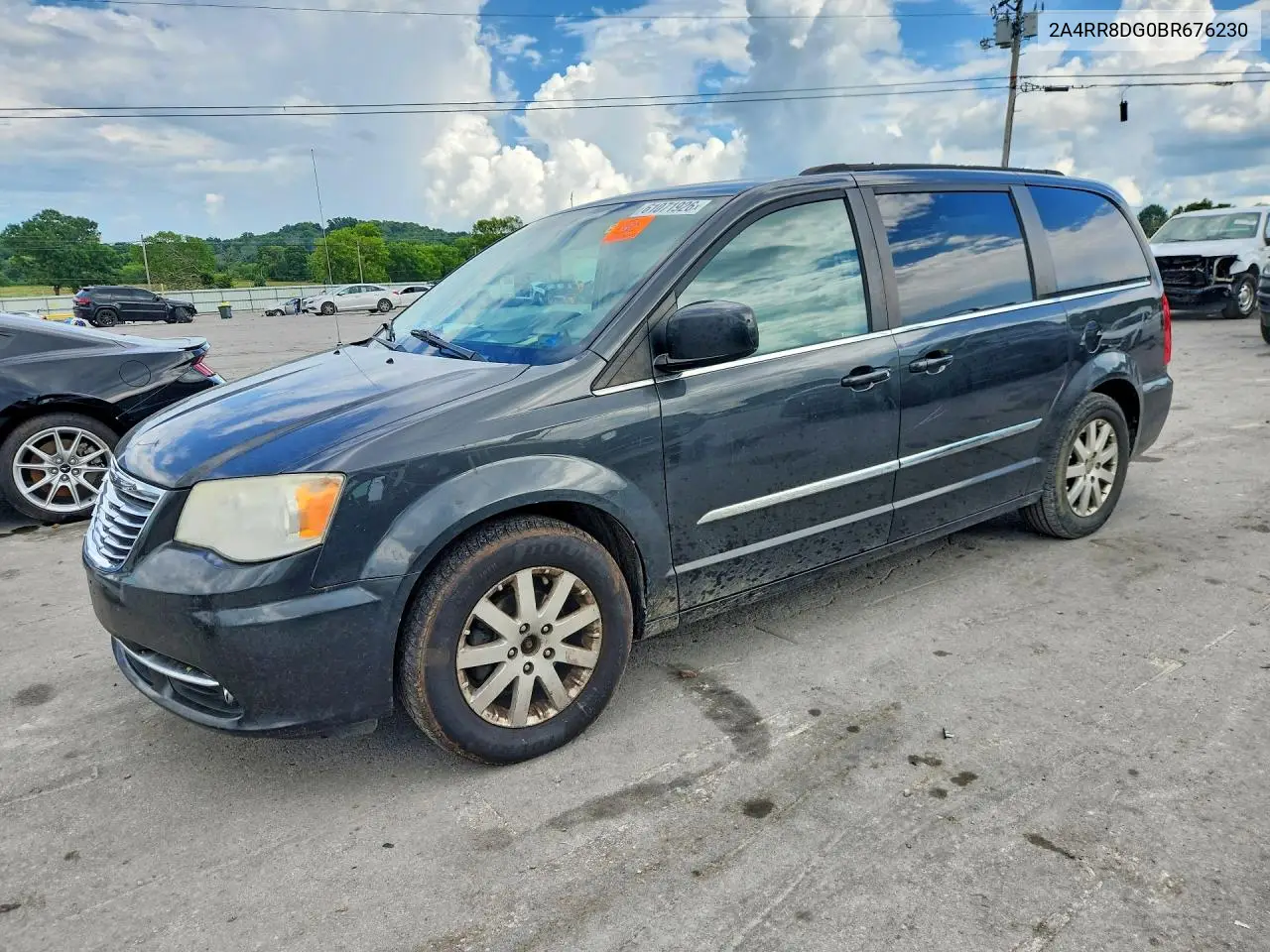 2011 Chrysler Town & Country Touring L VIN: 2A4RR8DG0BR676230 Lot: 61071926