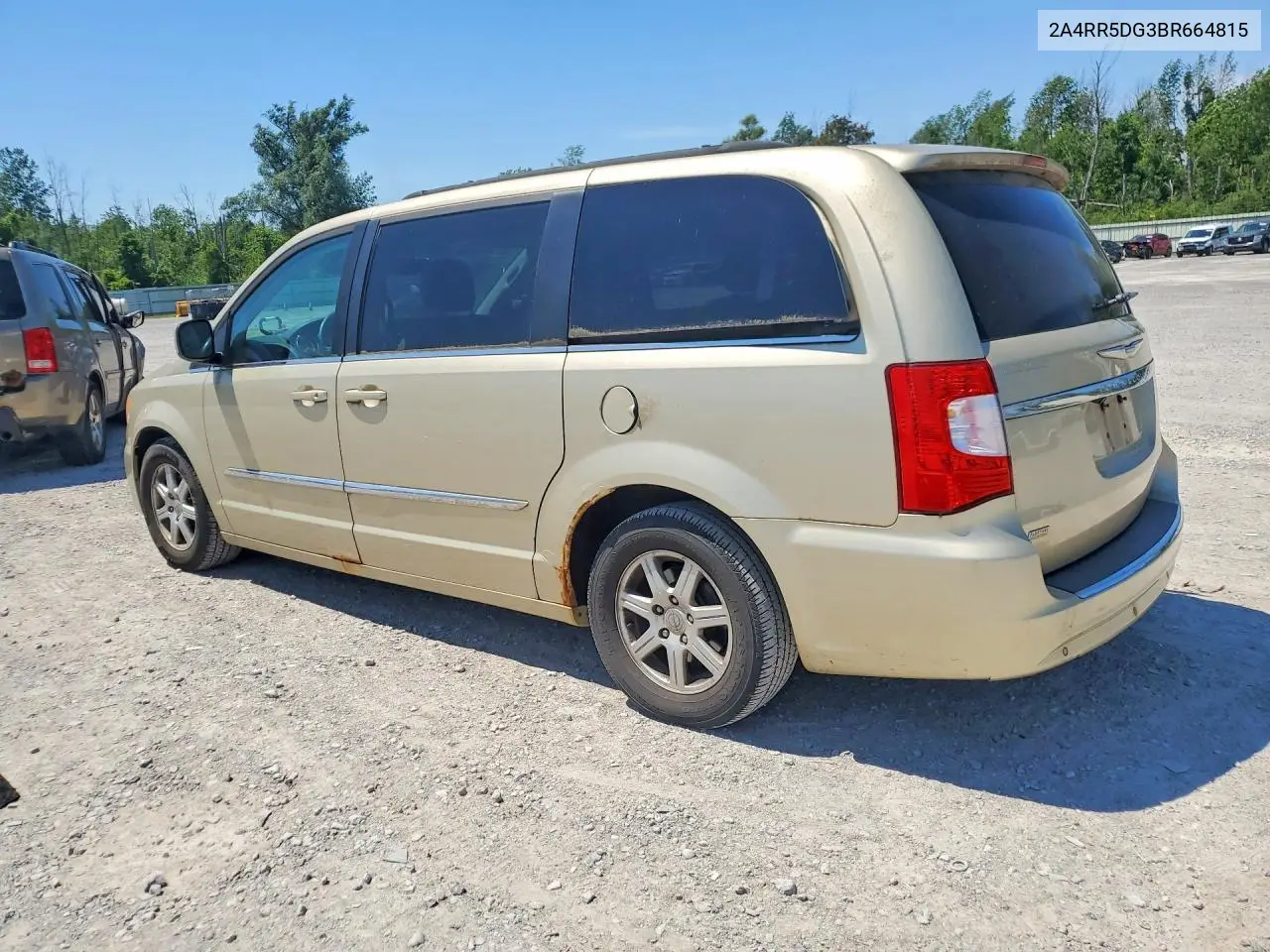 2011 Chrysler Town & Country Touring VIN: 2A4RR5DG3BR664815 Lot: 61088596