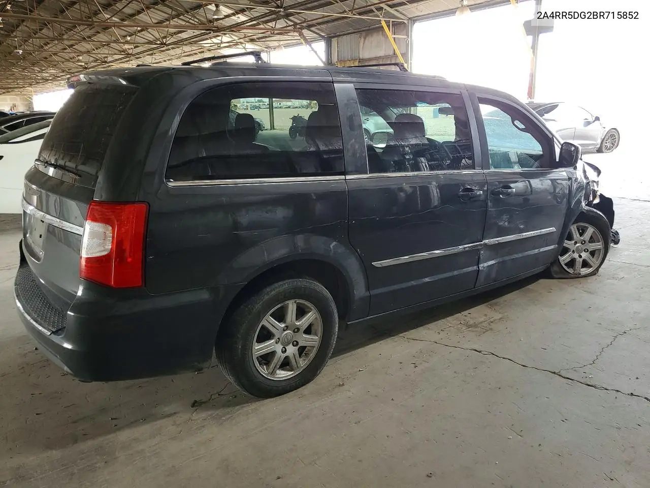2011 Chrysler Town & Country Touring VIN: 2A4RR5DG2BR715852 Lot: 61381906