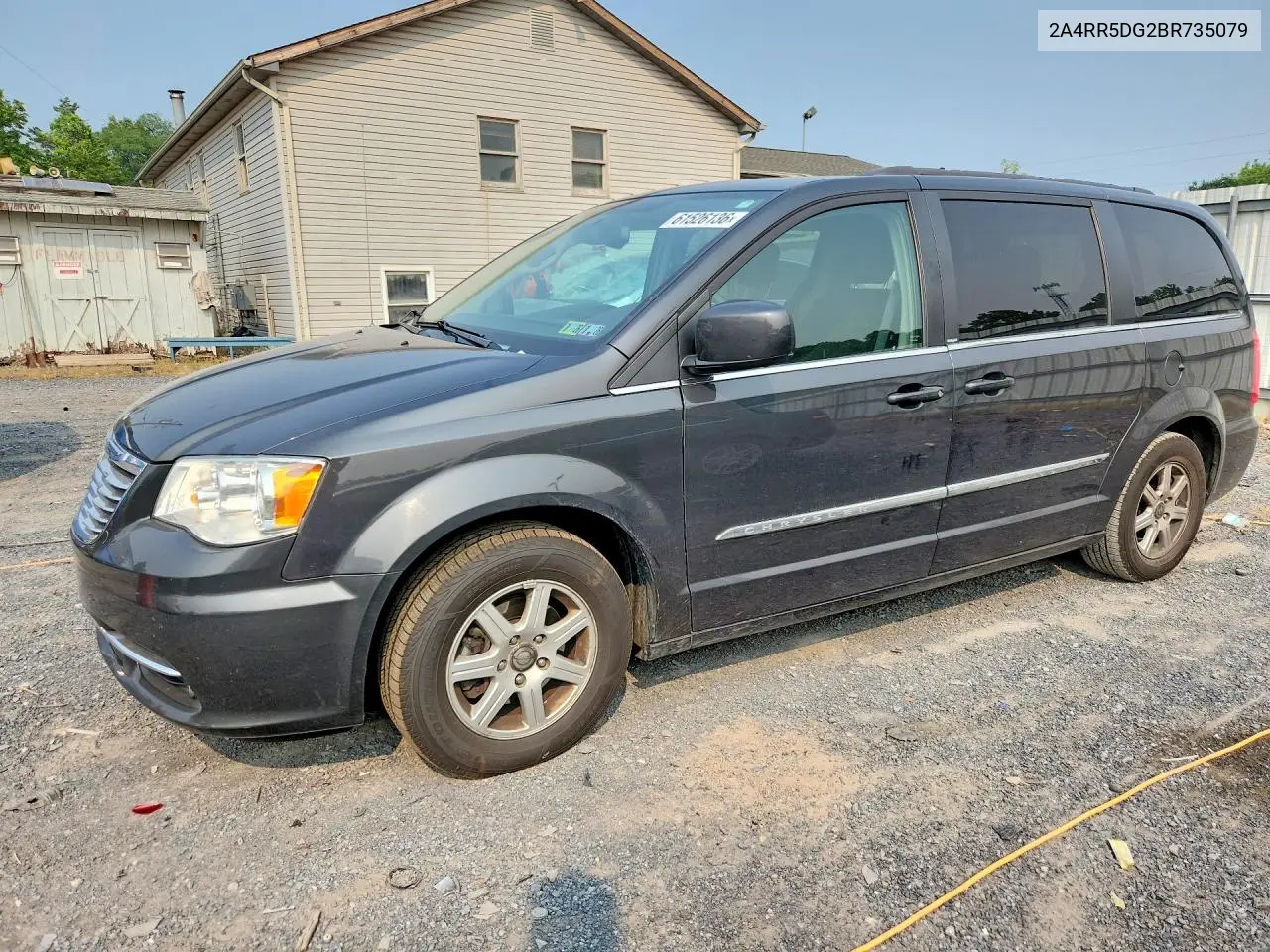 2011 Chrysler Town & Country Touring VIN: 2A4RR5DG2BR735079 Lot: 61526136