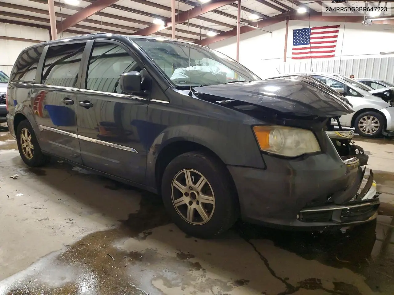 2011 Chrysler Town & Country Touring VIN: 2A4RR5DG3BR647223 Lot: 61853236