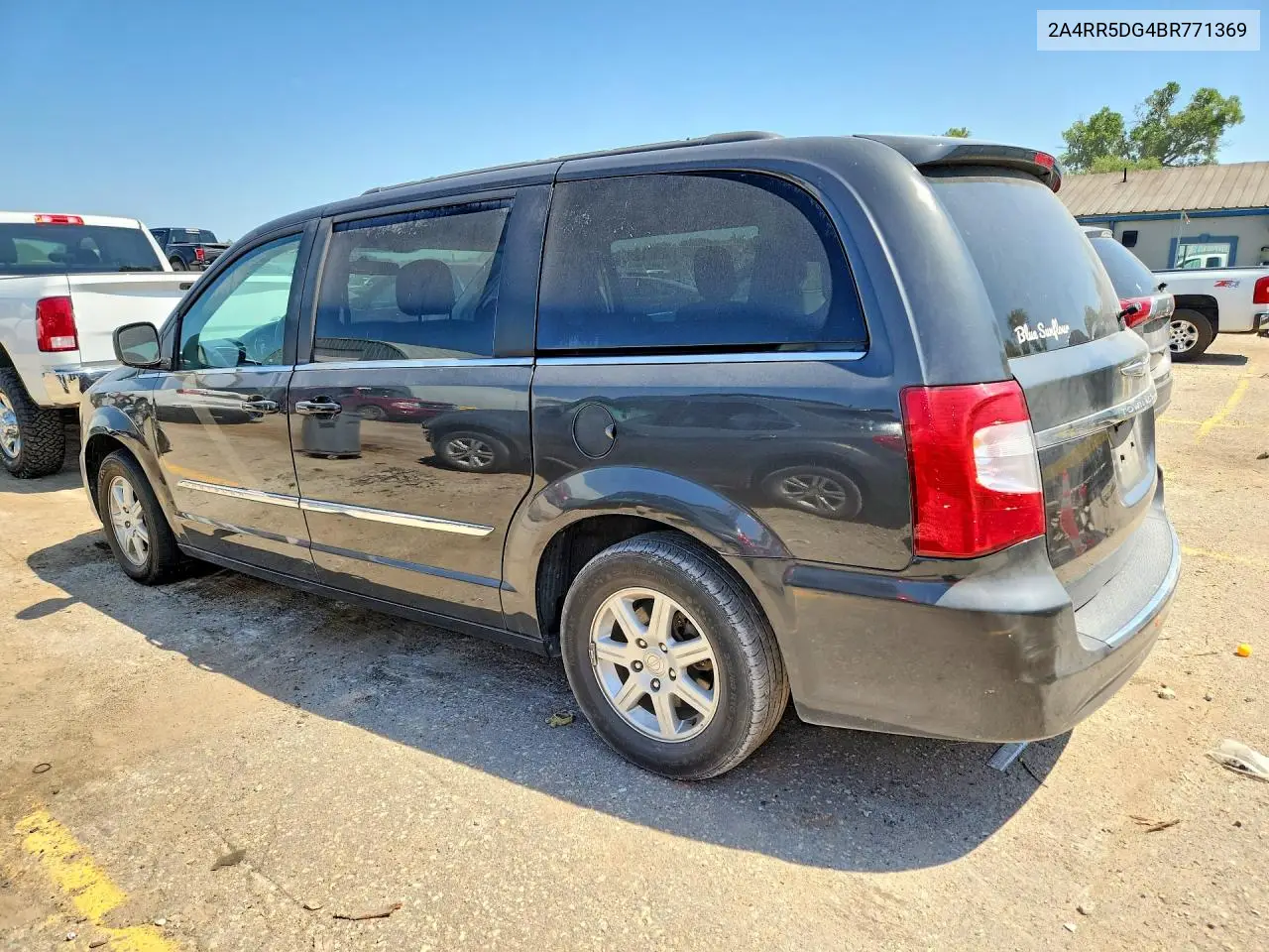 2011 Chrysler Town & Country Touring VIN: 2A4RR5DG4BR771369 Lot: 62161316