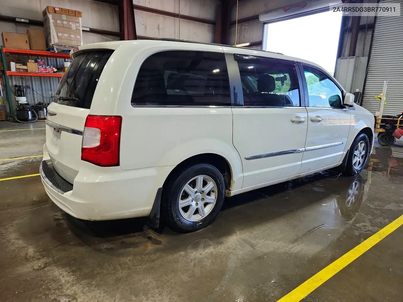 2011 Chrysler Town & Country Touring VIN: 2A4RR5DG3BR770911 Lot: 62217246