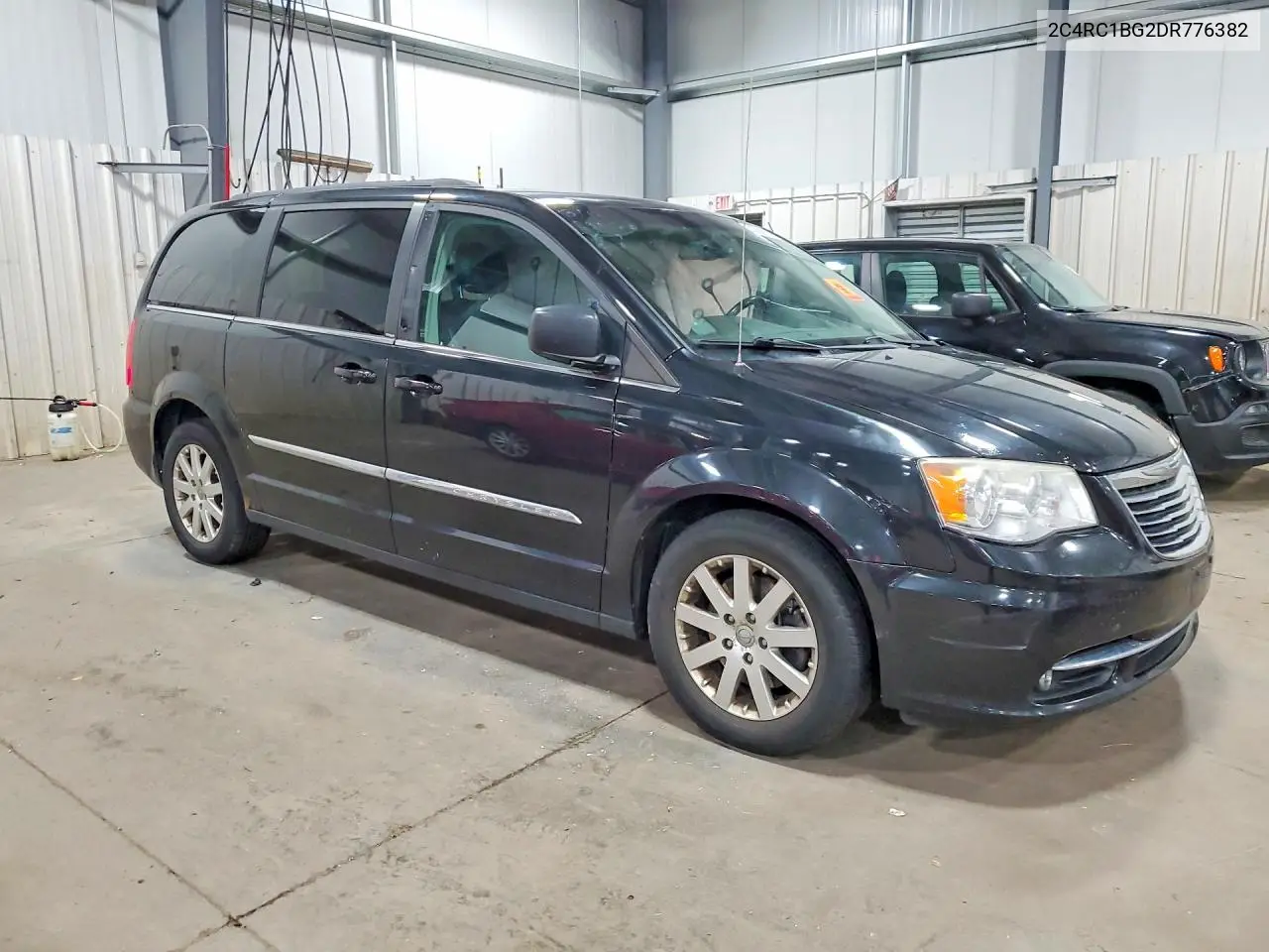 2013 Chrysler Town & Country Touring VIN: 2C4RC1BG2DR776382 Lot: 57368976