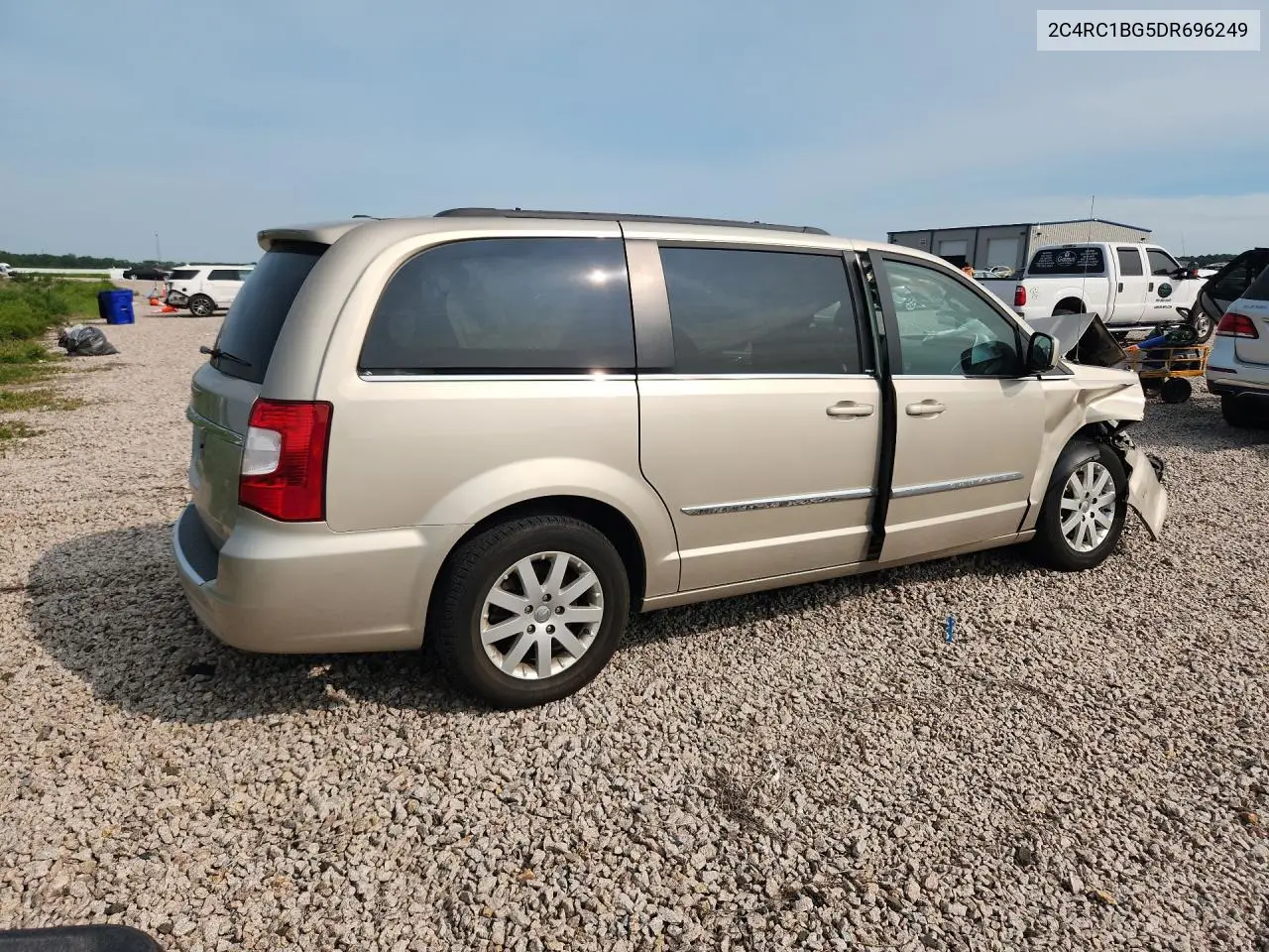 2013 Chrysler Town & Country Touring VIN: 2C4RC1BG5DR696249 Lot: 59398726