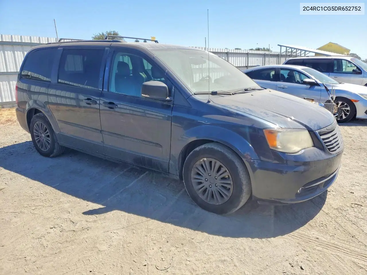 2013 Chrysler Town & Country Touring L VIN: 2C4RC1CG5DR652752 Lot: 60147256