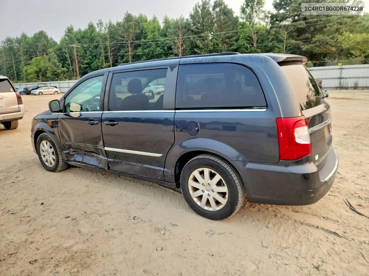 2013 Chrysler Town & Country Touring VIN: 2C4RC1BG0DR674238 Lot: 61178176