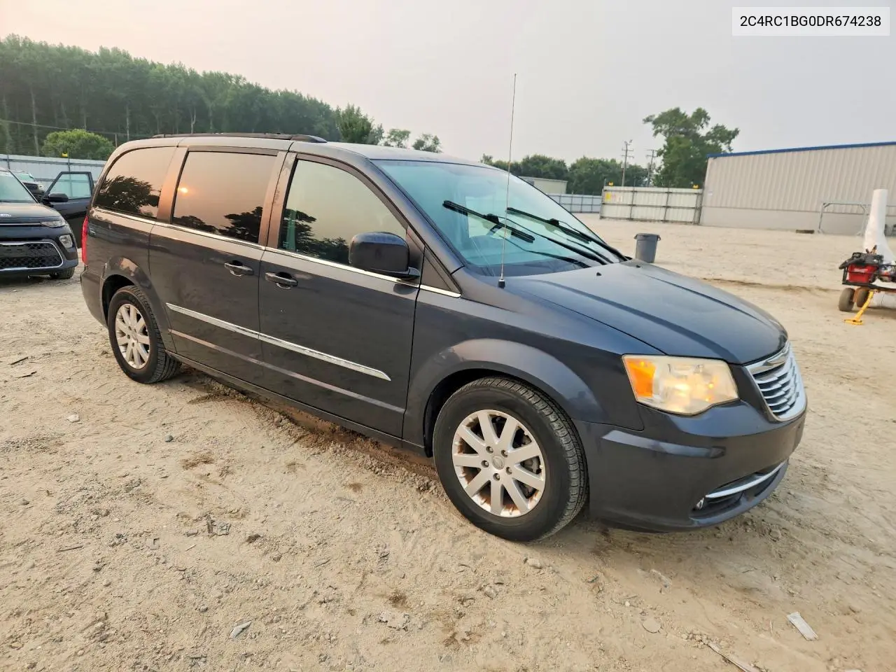 2013 Chrysler Town & Country Touring VIN: 2C4RC1BG0DR674238 Lot: 61178176