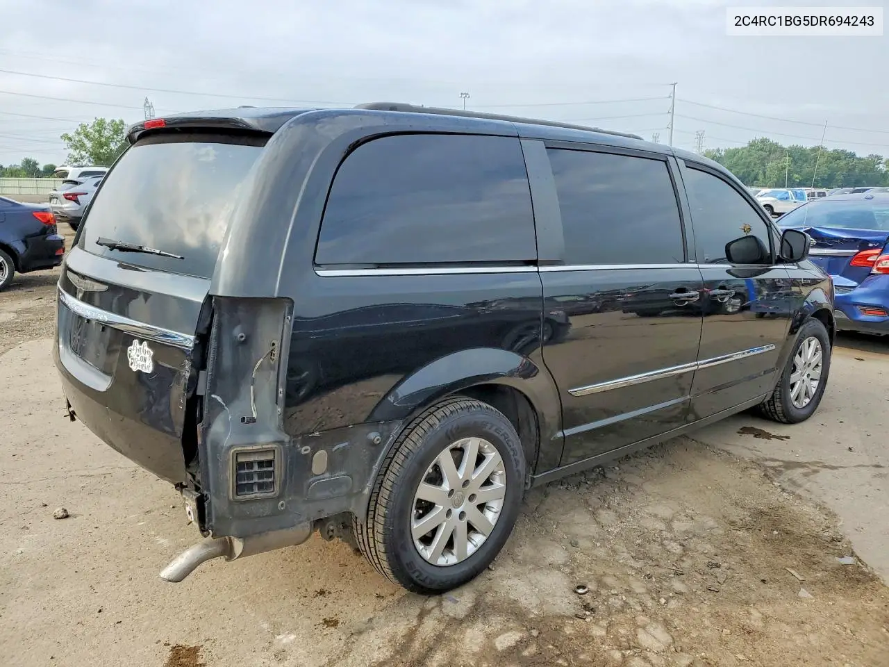 2013 Chrysler Town & Country Touring VIN: 2C4RC1BG5DR694243 Lot: 61837986