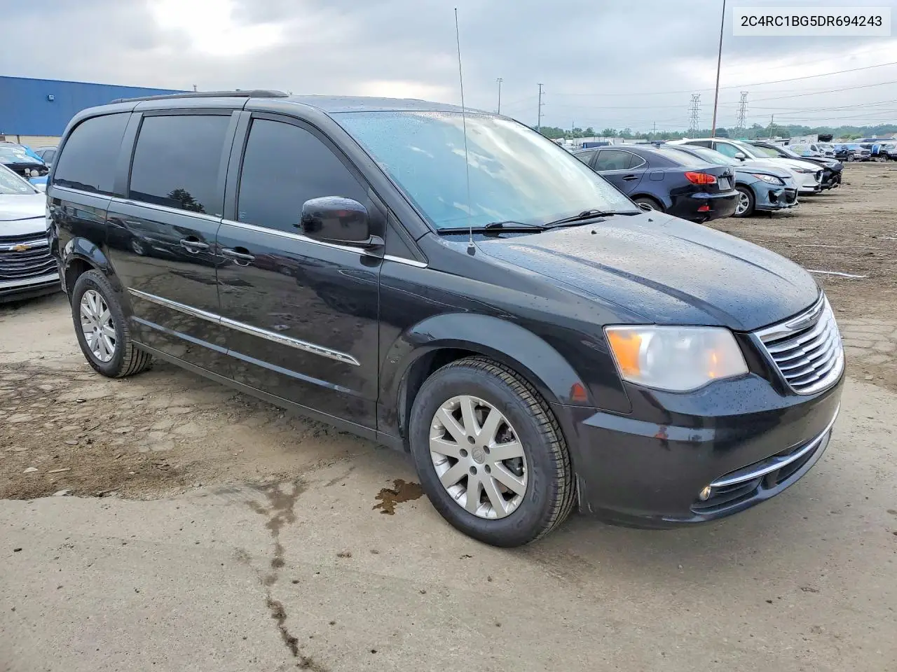 2013 Chrysler Town & Country Touring VIN: 2C4RC1BG5DR694243 Lot: 61837986