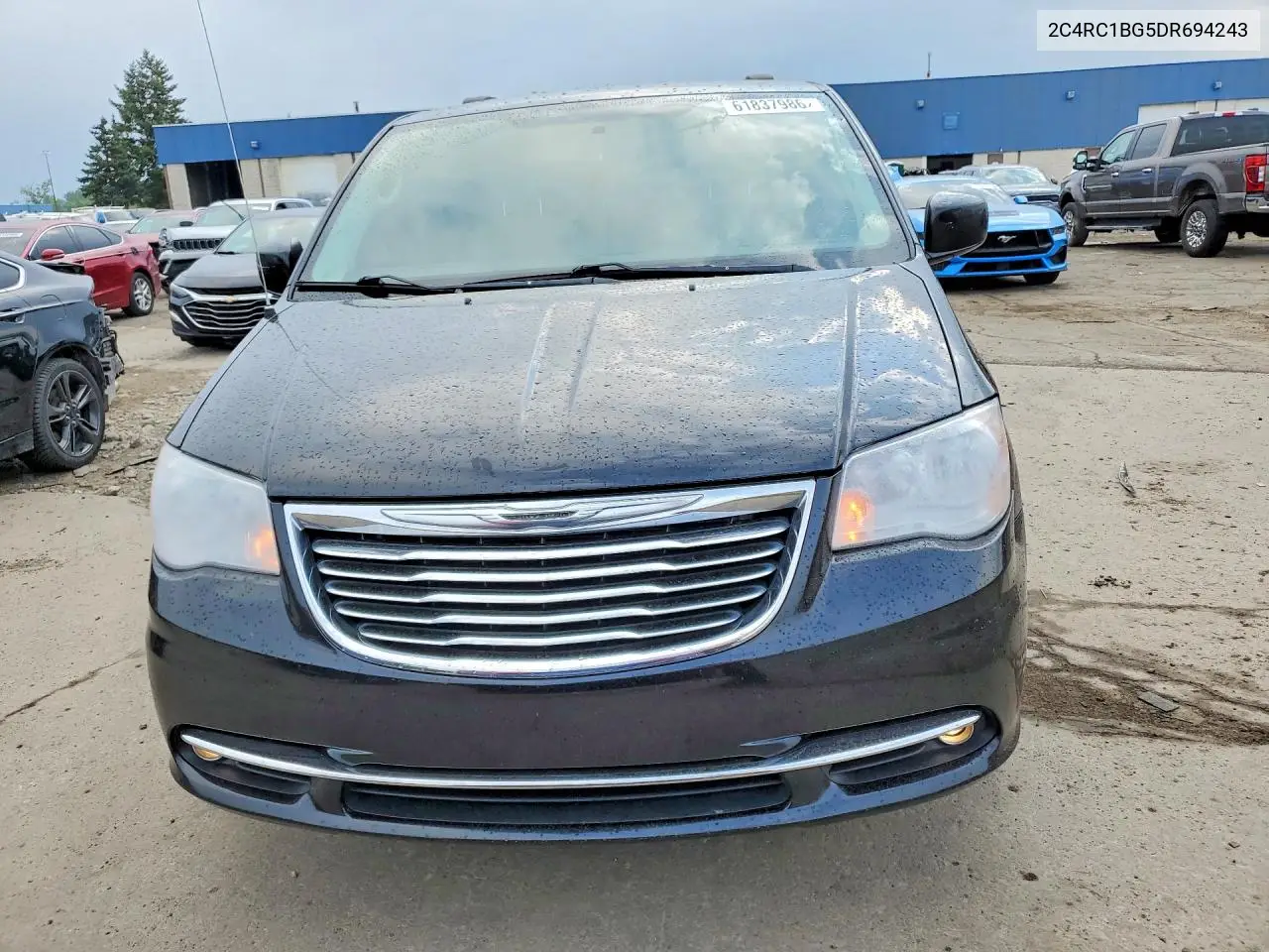 2013 Chrysler Town & Country Touring VIN: 2C4RC1BG5DR694243 Lot: 61837986
