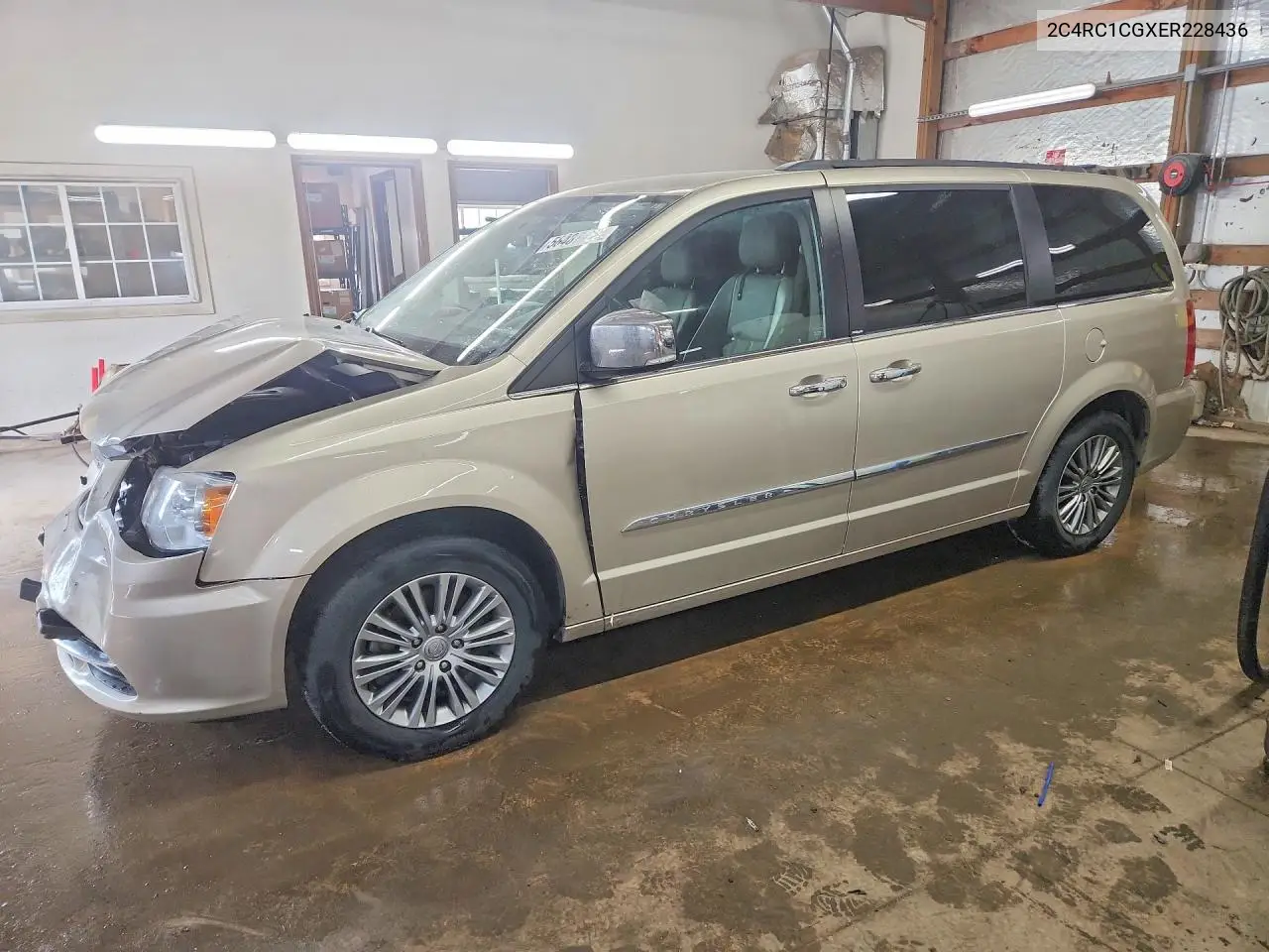 2014 Chrysler Town & Country Touring L VIN: 2C4RC1CGXER228436 Lot: 56487166