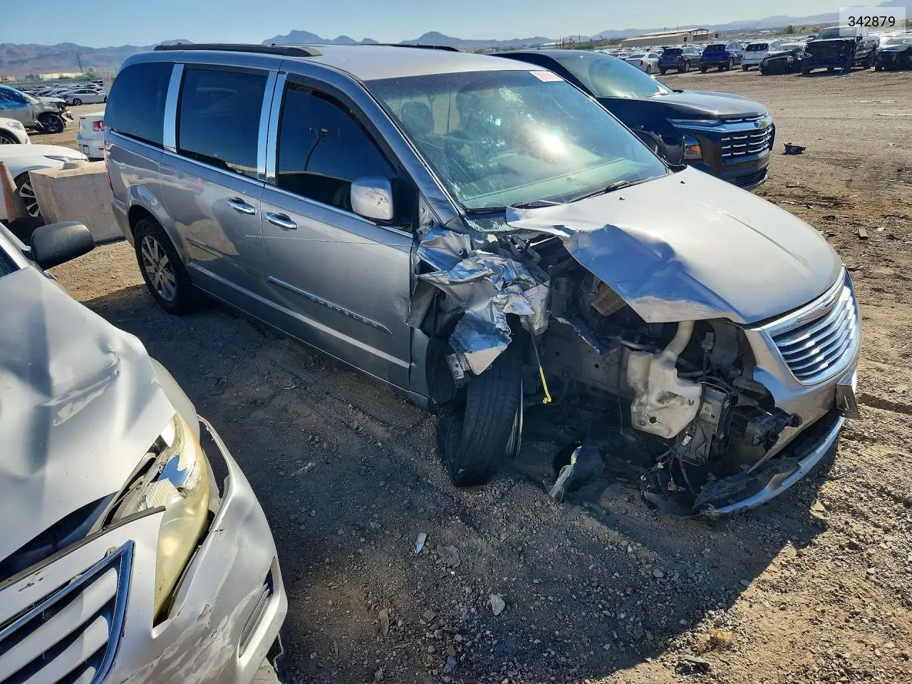 2014 Chrysler Town & Country Touring VIN: 342879 Lot: 59089976